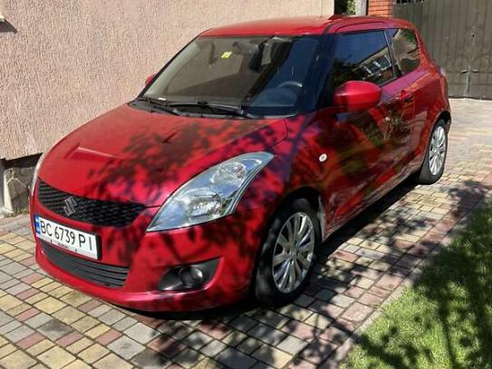 Suzuki Swift                           2010г. в рассрочку