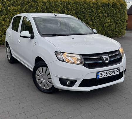 Dacia Sandero                         2016г. в рассрочку