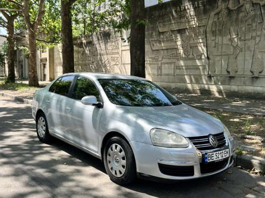 Volkswagen Jetta                           2006г. в рассрочку