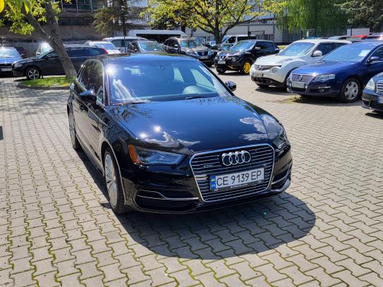 Audi A3 e-tron
                       2015г. в рассрочку