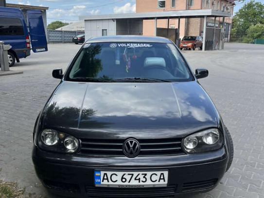 Volkswagen Golf
                            2000г. в рассрочку