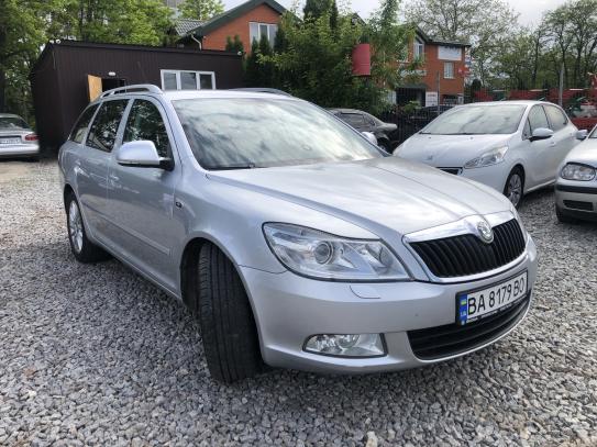 Skoda Octavia                         2011г. в рассрочку