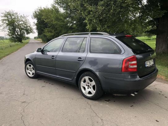 Skoda Octavia                         2010г. в рассрочку