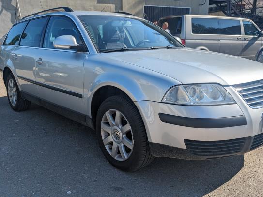 Volkswagen Passat 2005г. в рассрочку