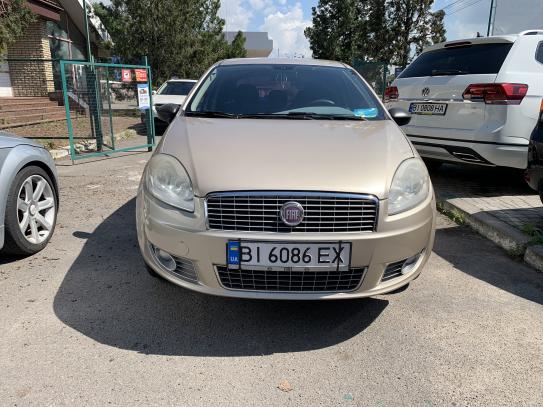 Fiat Linea 2012р. у розстрочку