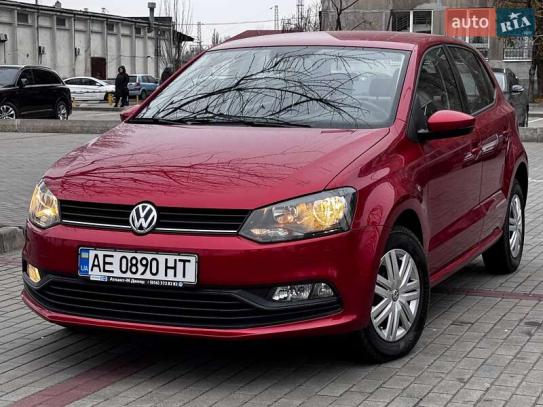 Volkswagen Polo 2015г. в рассрочку