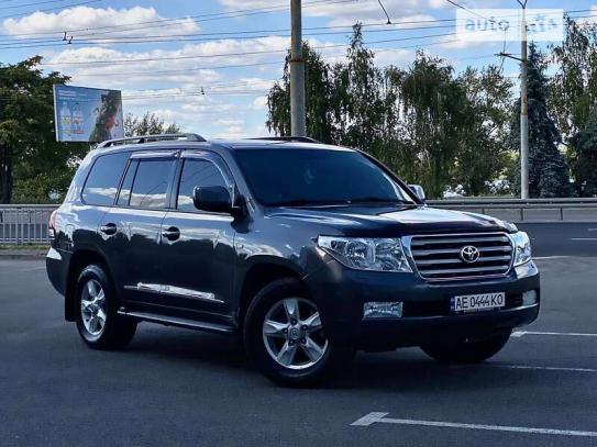 Toyota Land cruiser 2011г. в рассрочку