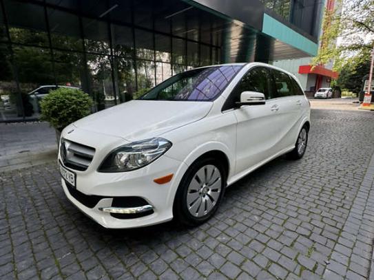 Mercedes-benz B 250e 2015г. в рассрочку