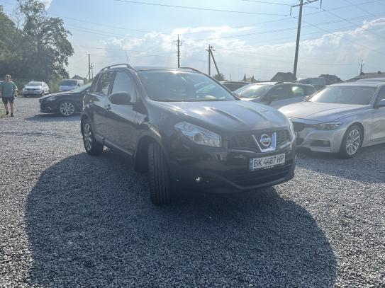 Nissan Qashqai                         2010г. в рассрочку