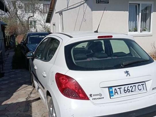Peugeot 207
                             2008г. в рассрочку