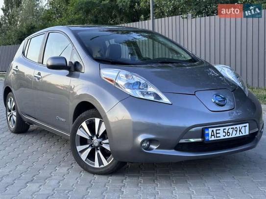 Nissan Leaf                            2015г. в рассрочку