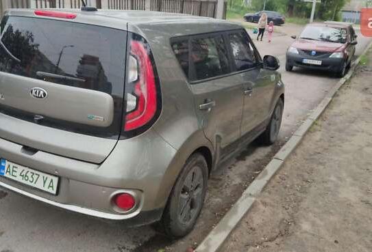 Kia Soul                            2016г. в рассрочку