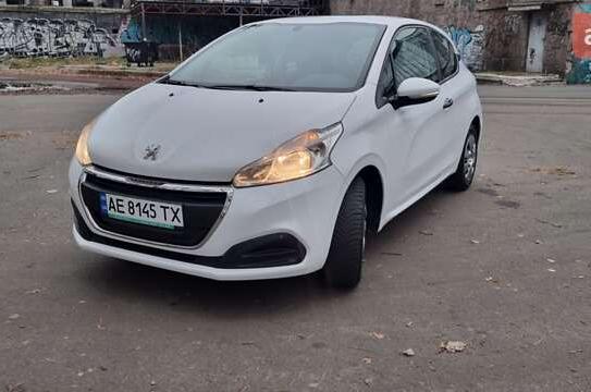 Peugeot 208 2016г. в рассрочку