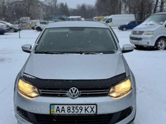 Volkswagen Polo 2011р. у розстрочку