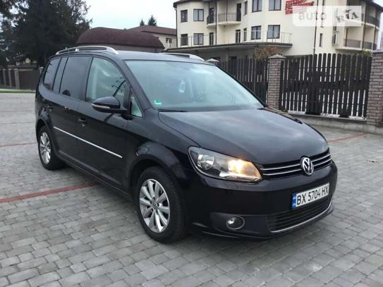 Volkswagen Touran 2012г. в рассрочку