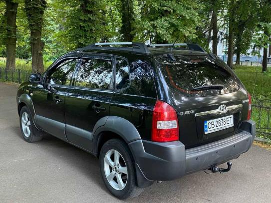 Hyundai Tucson                          2008г. в рассрочку