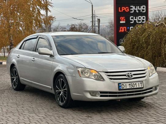 Toyota Avalon 2005г. в рассрочку