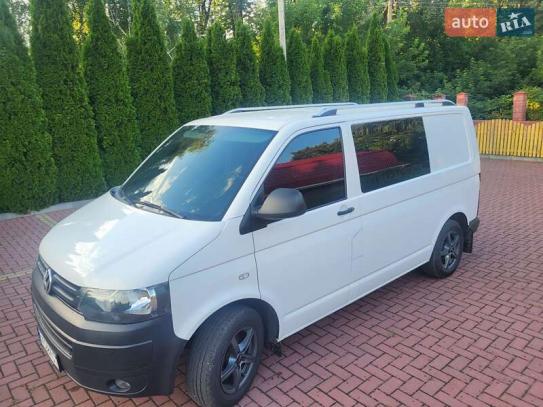 Volkswagen Transporter
                     2015г. в рассрочку