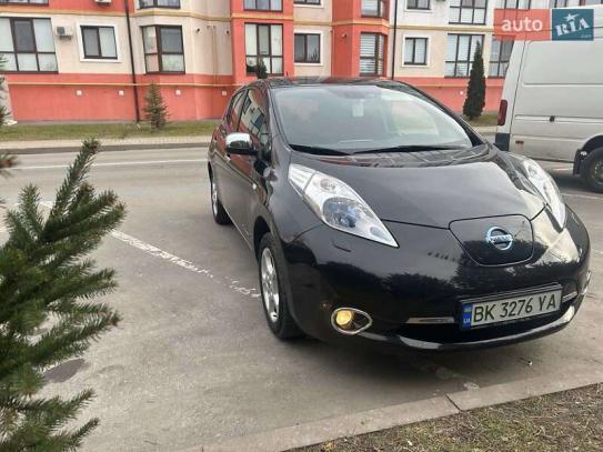 Nissan Leaf                            2013г. в рассрочку