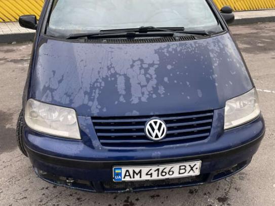 Volkswagen Sharan 2000г. в рассрочку