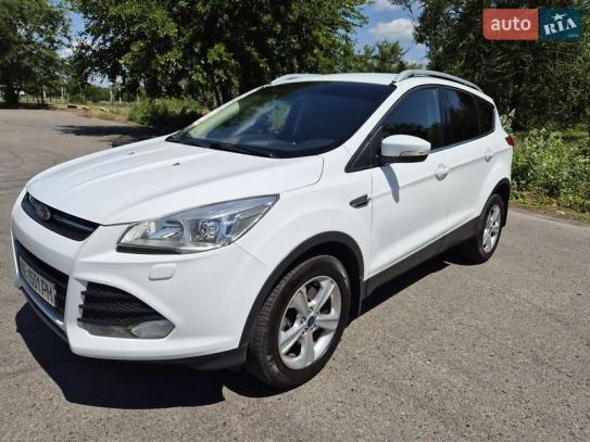 Ford Kuga                            2016г. в рассрочку