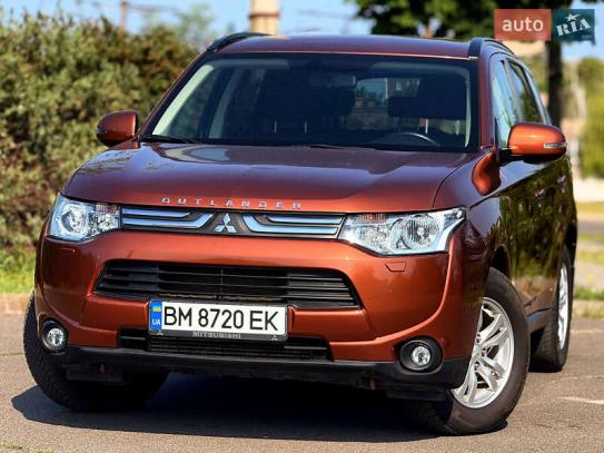 Mitsubishi Outlander                       2013г. в рассрочку