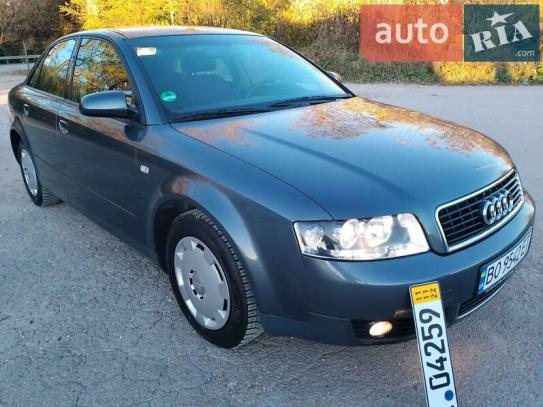 Audi A4 2002г. в рассрочку