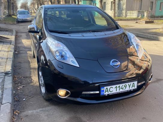 Nissan Leaf                            2013г. в рассрочку