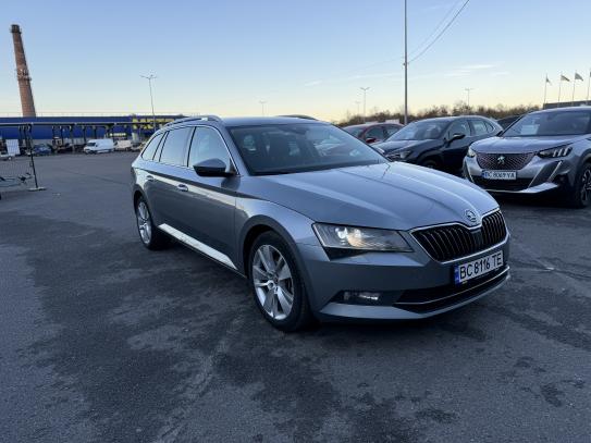 Skoda Superb 2016г. в рассрочку