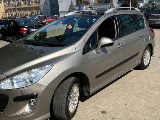 Peugeot 308                             2011г. в рассрочку