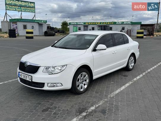 Skoda Superb 2012р. у розстрочку