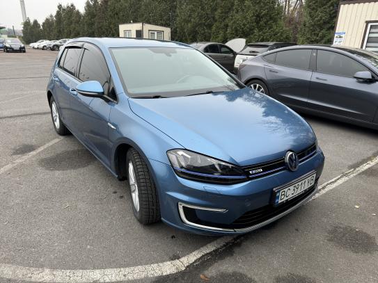 Volkswagen E-golf
                          2016г. в рассрочку