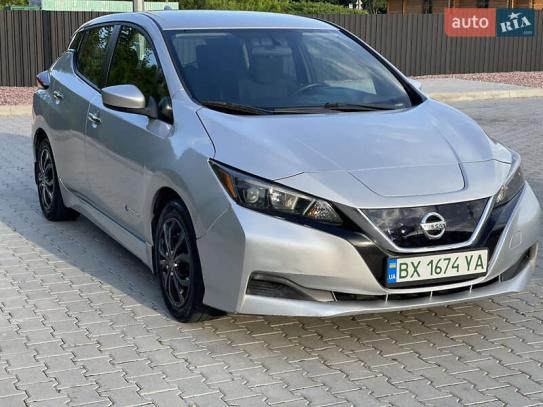 Nissan Leaf                            2018г. в рассрочку