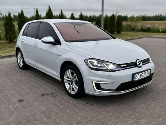 Volkswagen E-golf                          2017г. в рассрочку
