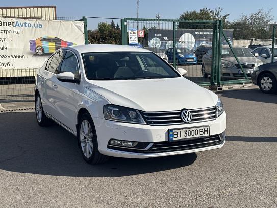 Volkswagen Passat 2014р. у розстрочку