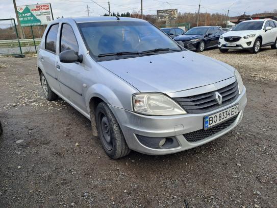 Renault Logan                           2012г. в рассрочку