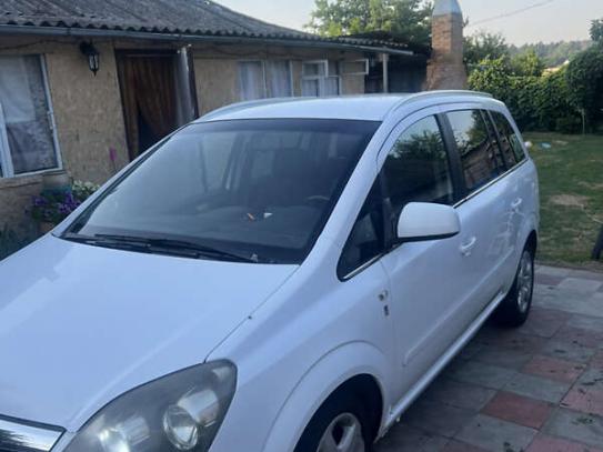 Opel Zafira
                          2010г. в рассрочку