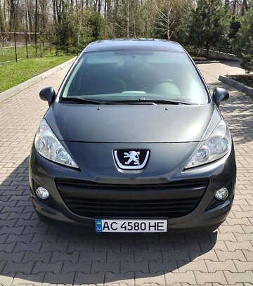 Peugeot 207                             2012г. в рассрочку