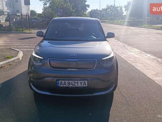 Kia Soul 2015р. у розстрочку