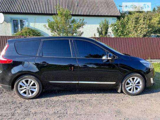 Renault Megane scenic 2012р. у розстрочку