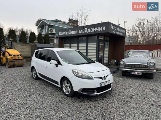 Renault Grand scenic                    2012г. в рассрочку