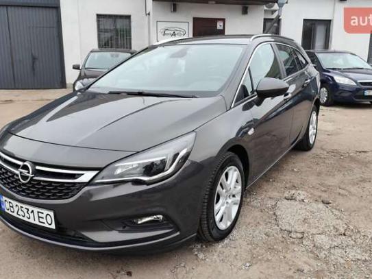 Opel Astra 2016р. у розстрочку