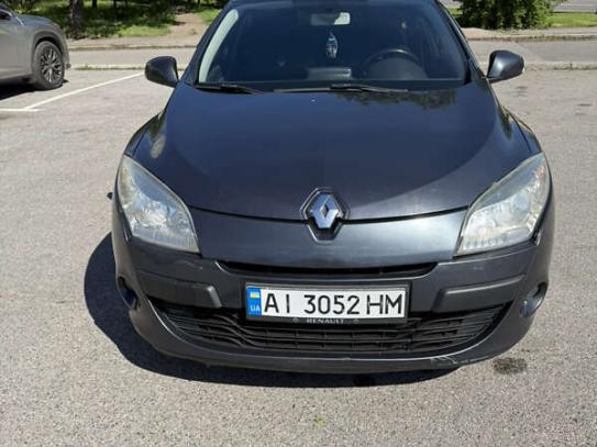 Renault Megane                          2010г. в рассрочку
