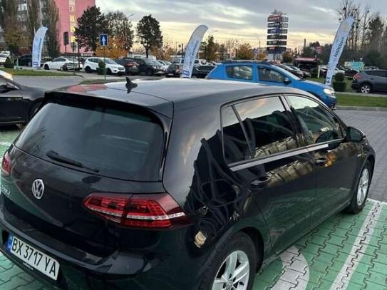 Volkswagen E-golf                          2016г. в рассрочку