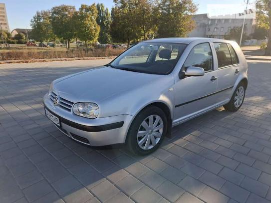 Volkswagen Golf 2000г. в рассрочку