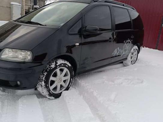 Seat Alhambra 2006г. в рассрочку