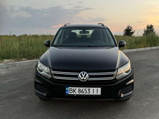 Volkswagen Tiguan 2016г. в рассрочку