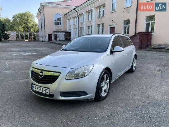 Opel Insignia                        2010г. в рассрочку
