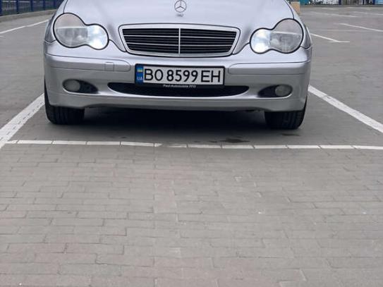 Mercedes-benz C 180 2002р. у розстрочку