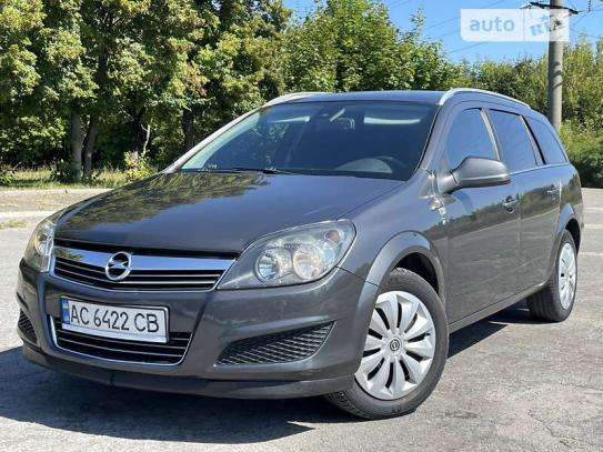 Opel Astra 2010р. у розстрочку